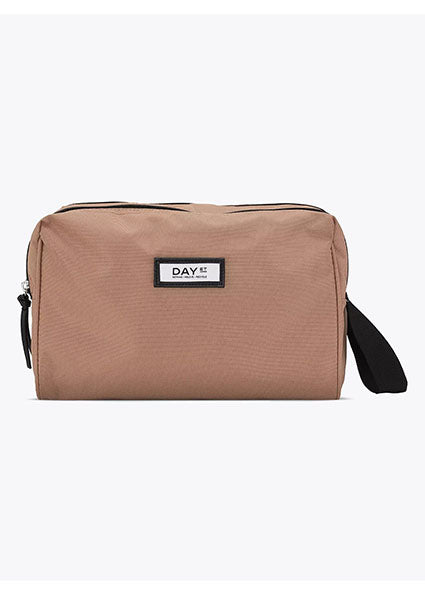Day Gweneth RE-S Beauty Mocha Mousse