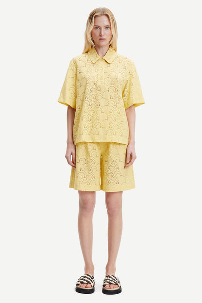 Karen Shorts Golden Mist